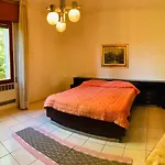 Peaceful Country Living At At Clara Daire *