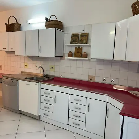 Peaceful Country Living At At Clara 公寓