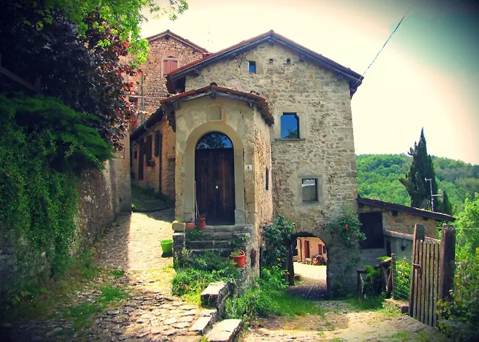 Peaceful Country Living At At Clara * Vimignano-Chiesa